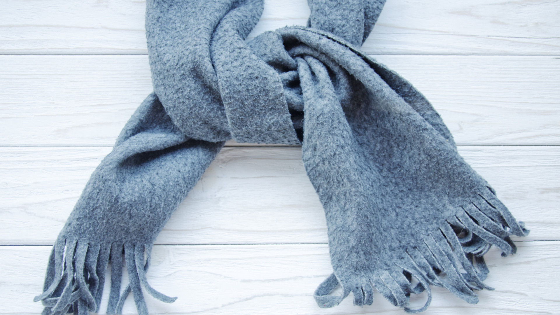 Pourquoi choisir une écharpe en cachemire pour sublimer son style ?