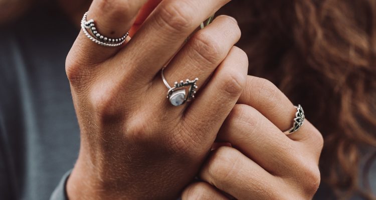 Quelle bague choisir pour faire la différence ?
